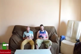 Vídeos curtos de homens chupando grelos